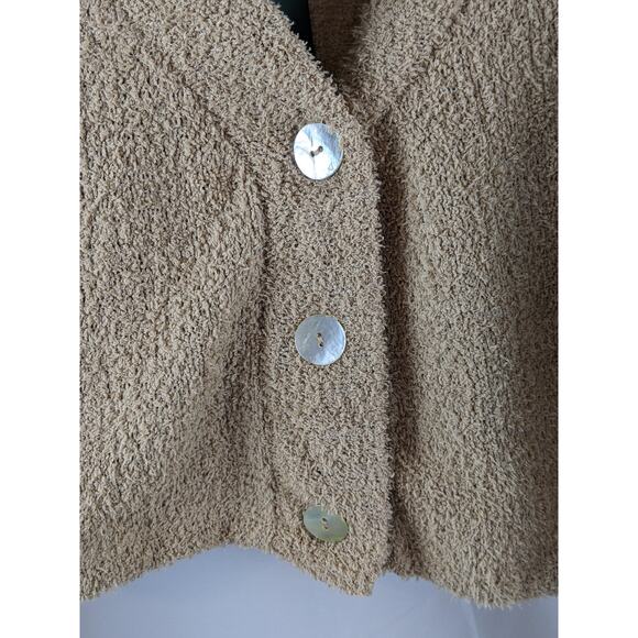 Cropped Cozy Cardigan Wild Fable Taupe M Brown Lightweight Fuzzy VNeck Button Up - Picture 3 of 11